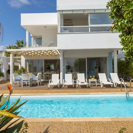 Nausica Blue Seaside פרוטאראס
