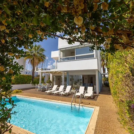 Nausica Blue Seaside פרוטאראס