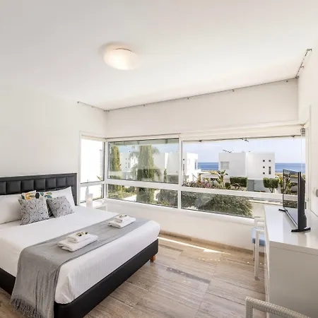 Villa Nausica Blue Seaside Protarász